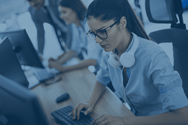 smiling-friendly-female-call-center-agent-bl
